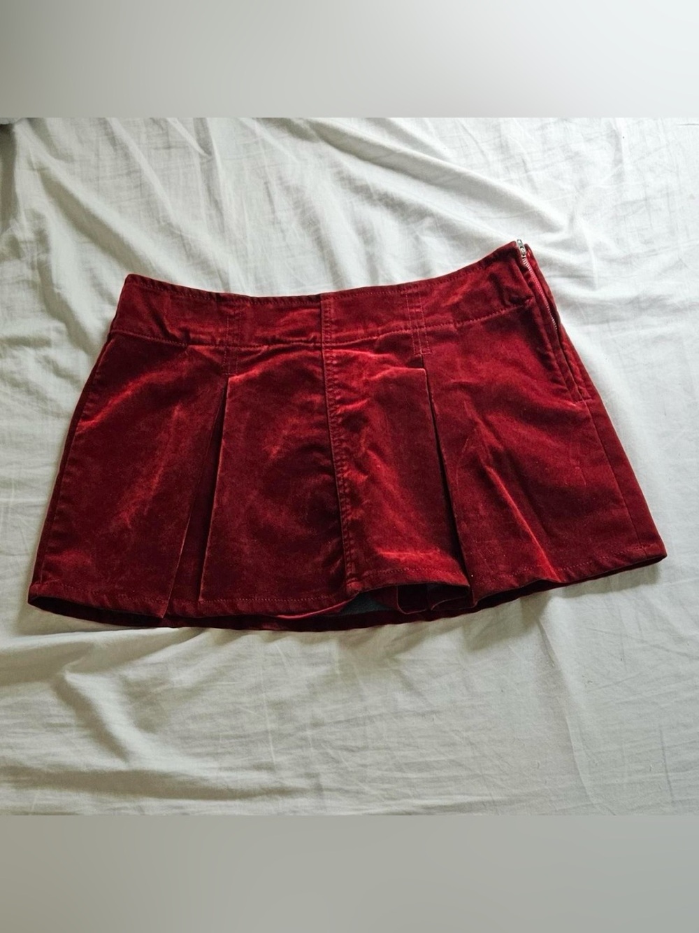 Madden NYC Velvet Mini Skirt